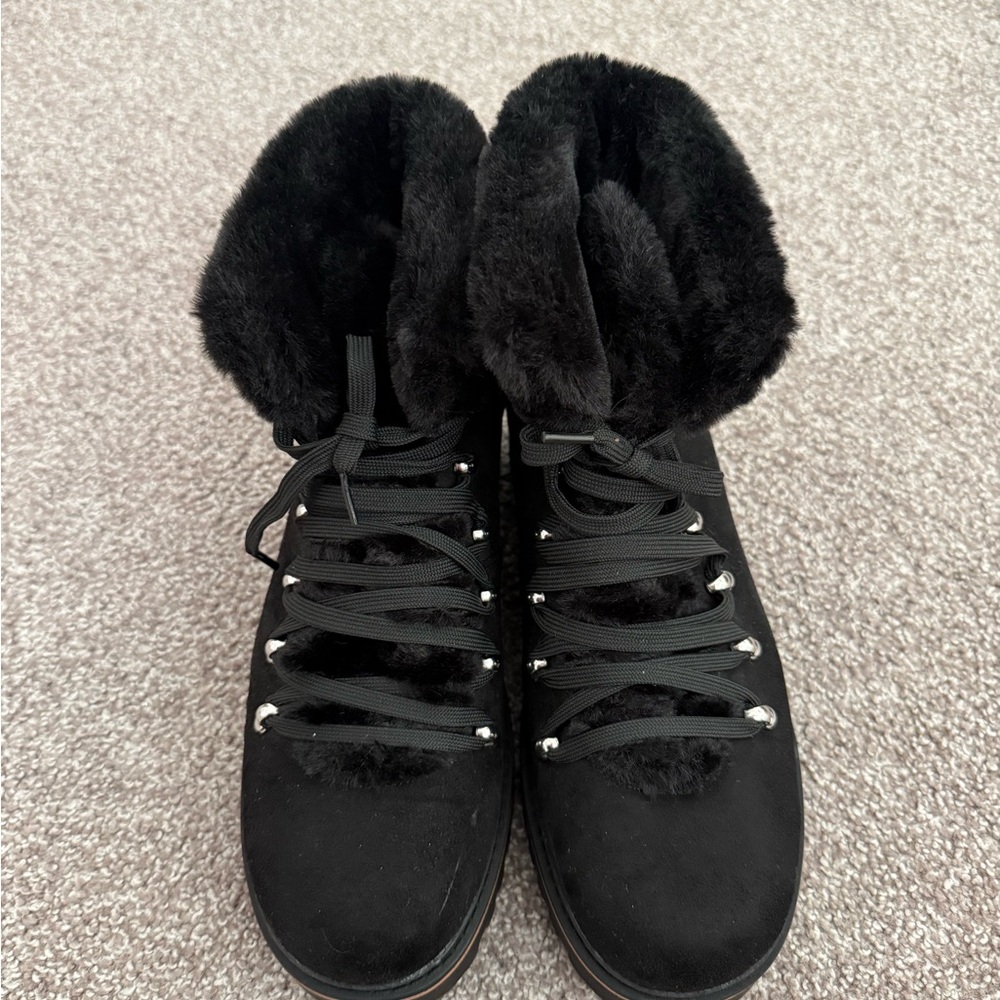Women's Black Fur-Lined Boots